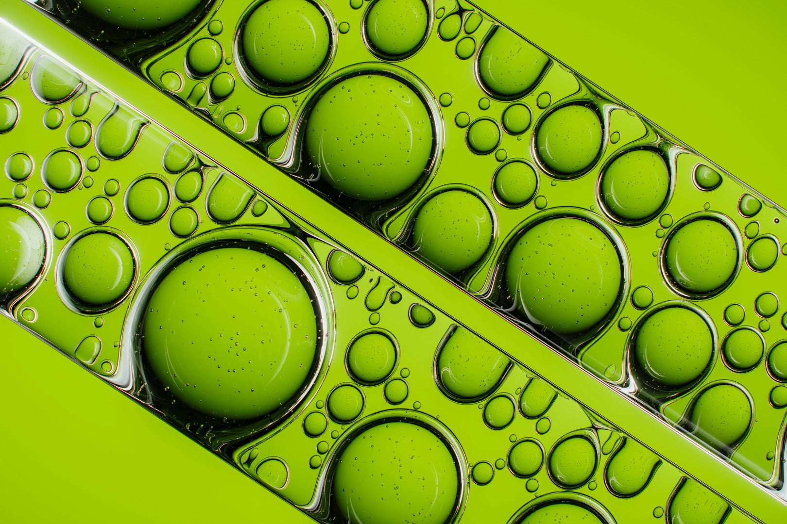 Algenbasierte Bioretinol-Alternativen: Marine Wirkstoffe als sanfte Antwort auf synthetische Retinoide