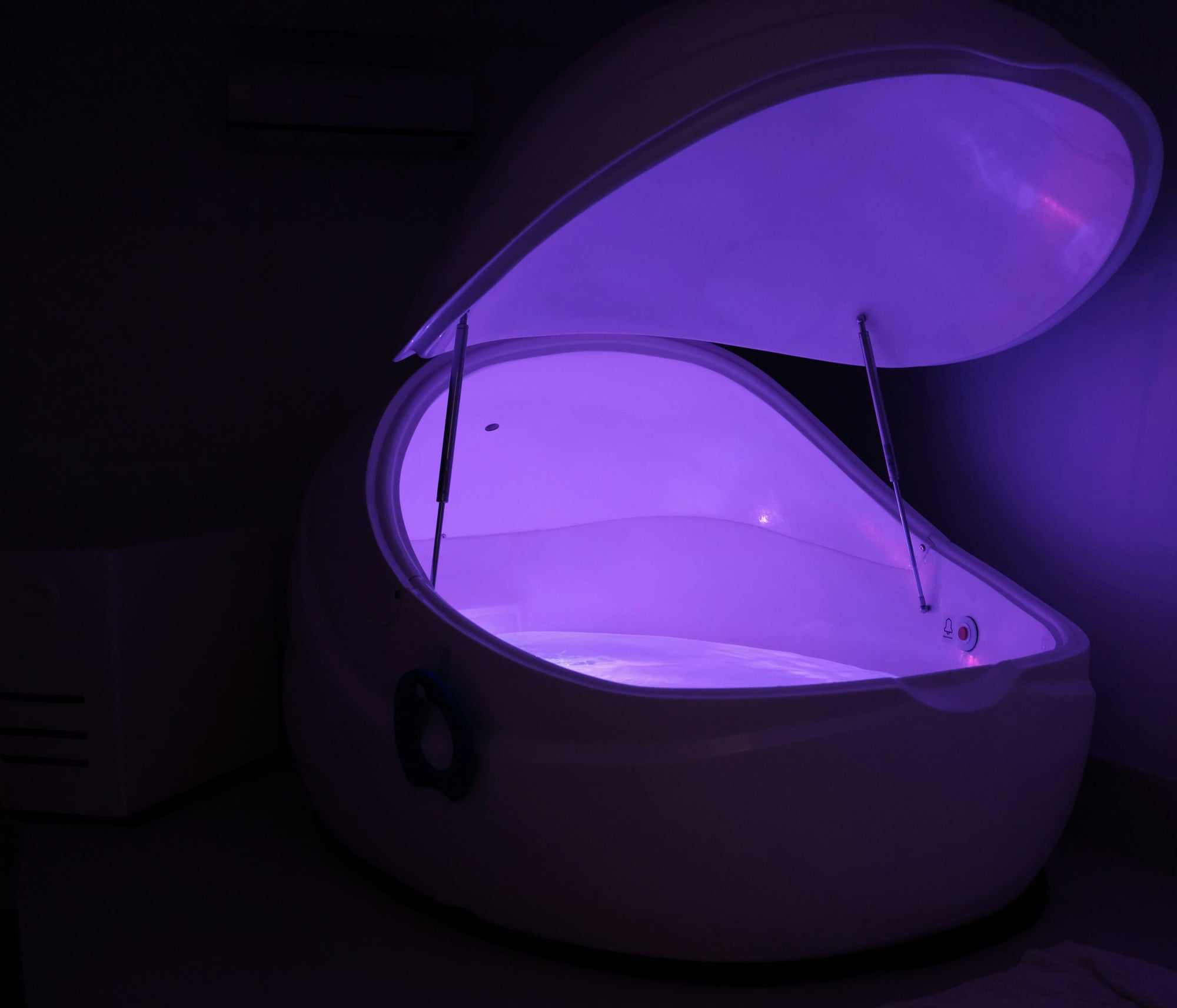 LED-Technologie & Cryotherapie-inspirierte Formate: Was die Wissenschaft zur Photobiomodulation und kälteinduzierten Hautpflege sagt