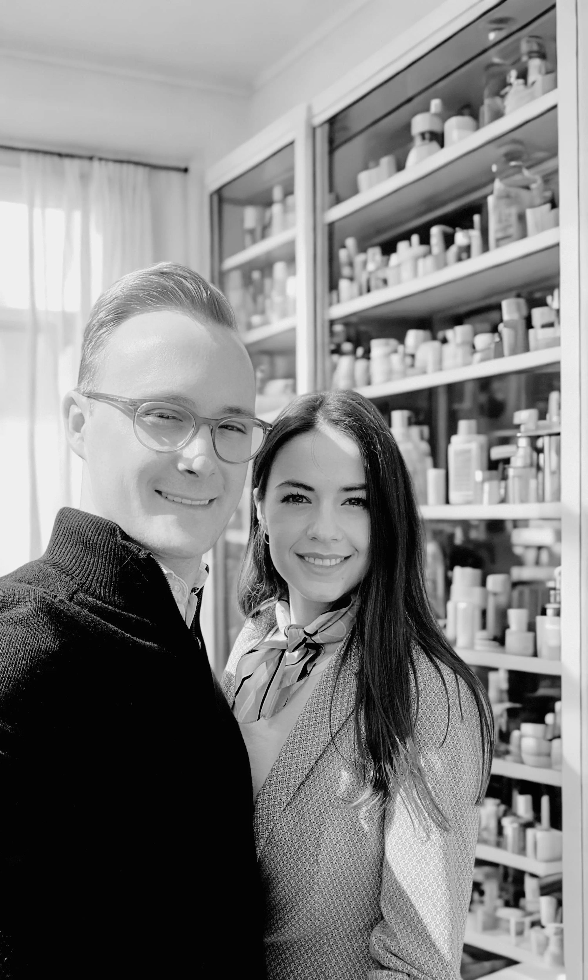 Black and White Portrait of the two founders Natalie and Thomas